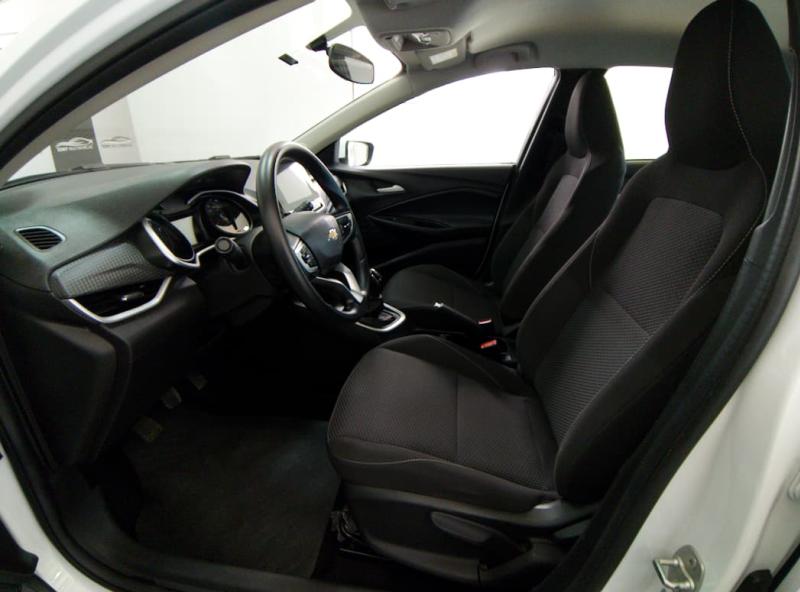 Chevrolet Onix Plus